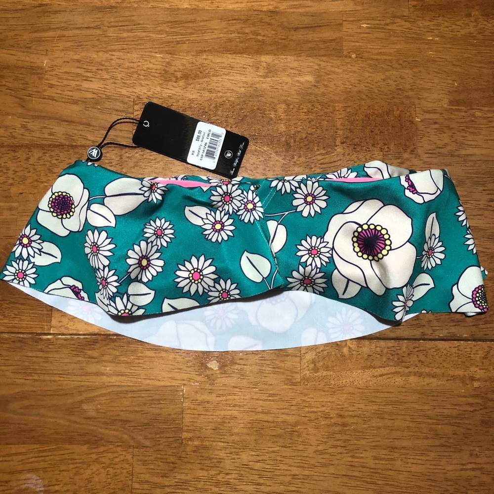 Final Price!!!!.  WildFox Swim NWT Women’s Flutter Emerald Top XS - Picture 5 of 10
